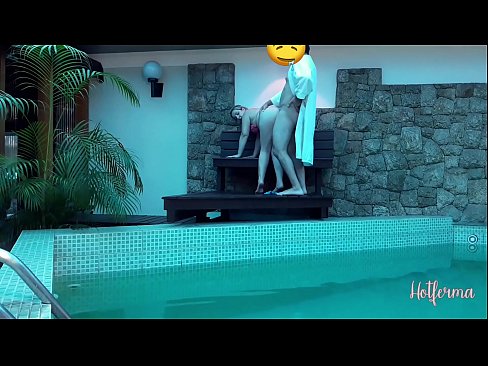 ❤️ 老板邀请女佣去泳池,却忍不住要来个热辣的 ️❌ Quality sex❤